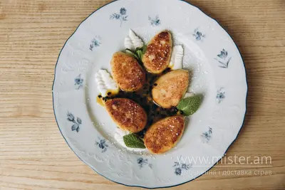 Сирники з маракуєю та сиром лабне Delikacia undefined фото