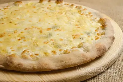Піца "4 сира" 40 см Pronto Pizza & Sushi undefined фото