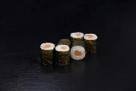 Макі з лососем - "Tataki Sushi" в Білій Церкві фото