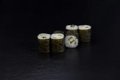 Макі з огірком Tataki Sushi undefined фото