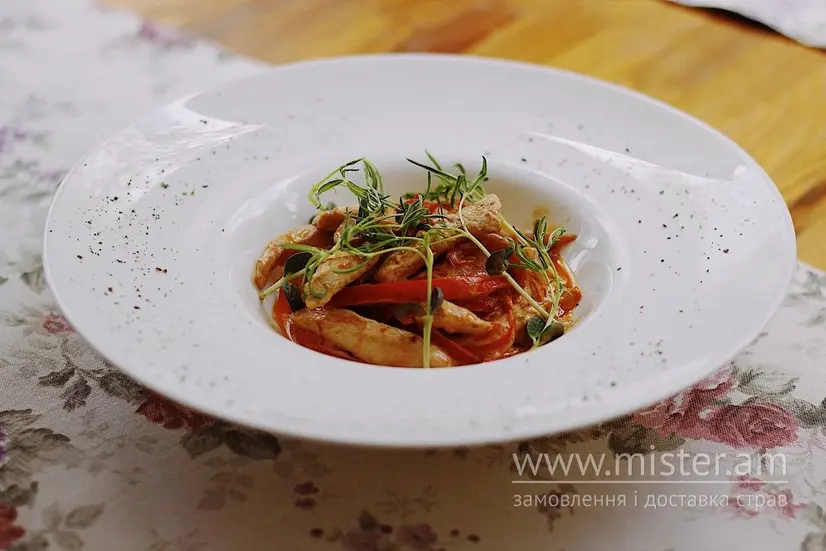 Куряче філе з овочами - "Peperoni" в Чернігові фото 