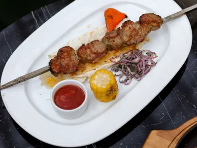 Шашлик свинний з болгарським перцем та кукурудзою Pasage Gartenberg undefined фото