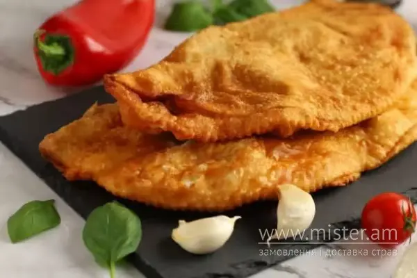 Чебурек з куркою та грибами - "Чебурек ЧБРК" в Івано-Франківську фото 