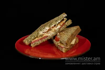 Сендвіч з салямі Canadian Food undefined фото