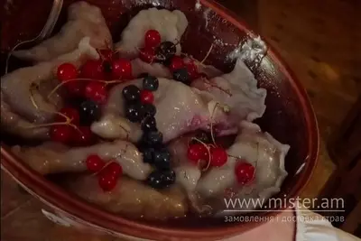 Млинці з вишнями Алаверди undefined фото