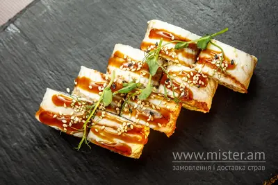 Рол "Філадельфія" з вугрем BAO sushi undefined фото
