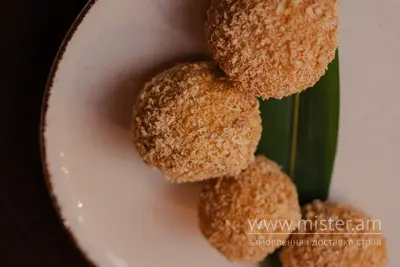 Рисові кульки з лососем та сиром (2 шт.) BAO sushi undefined фото