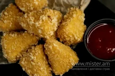 Сир камамбер з вишневим соусом Хмільне М'ясо undefined фото