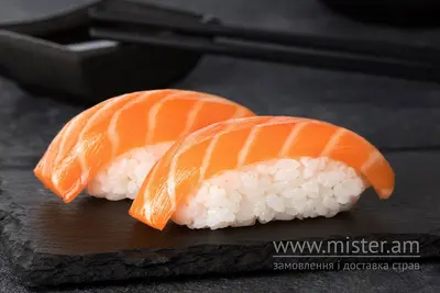 Суші нігірі з лососем Sushi Master undefined фото