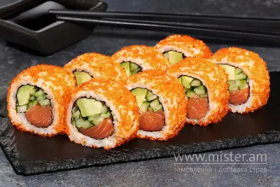 Каліфорнія з лососем в ікрі Sushi Master undefined фото