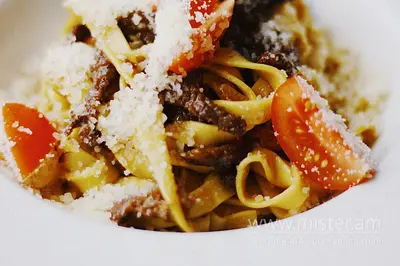 Тальятеле з телятиною та томатами чері Pasta Basta undefined фото