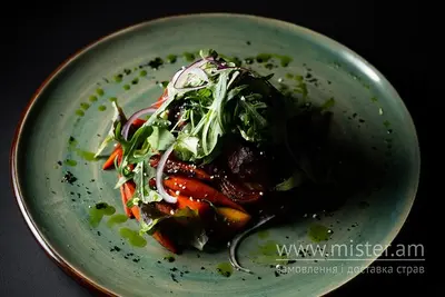 Свинний ошийок з овочами в соусі Теріякі Cafe de Vino undefined фото