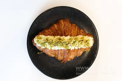 Круасан фісташковий Boulangerie 33 undefined фото