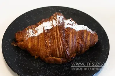 Круасан вишня-мак Boulangerie 33 undefined фото