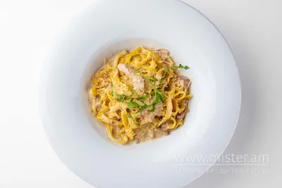Паста зі свининою, білими грибами, Парміджано реджано La Spezia undefined фото