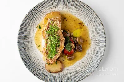 Філе морського окуня з овочами, оливками і соусом песто Sazha undefined фото