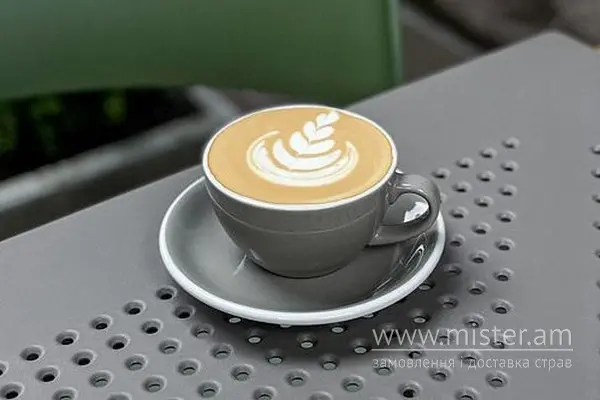 Капучино на рослинному молоці - "Idealist Coffee" в Луцьку фото