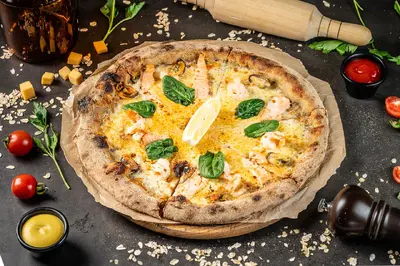 З морепродуктами піца житня TREBA Pizza & Sushi undefined фото