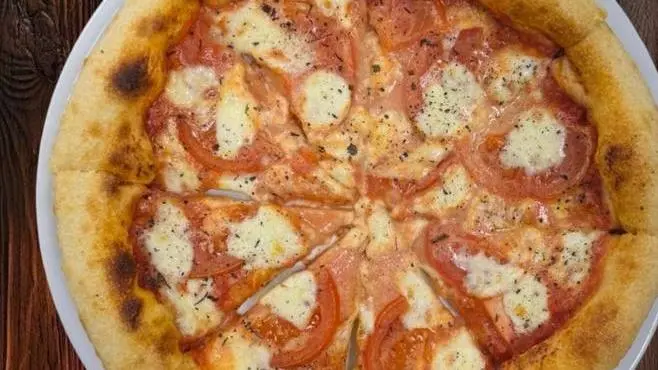 Піца "MARGHERITA" - "Konfetti" в Білій Церкві фото 