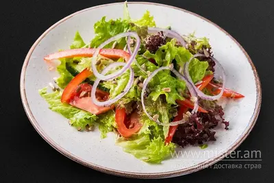 Салат зі свіжих овочів та насінням Grill Pub undefined фото