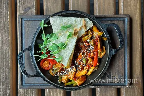 Пательня з куркою по-тайськи - "Crann Pub Fream" в Хмельницькому фото 