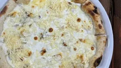 Піца "QUATTRO FORMAGGI" Konfetti undefined фото