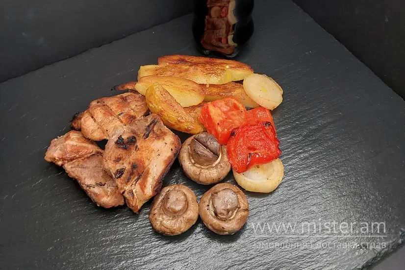 Меню на одного з овочами гриль - "The Grill & PIZZA" в Чернігові фото 