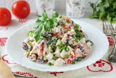 Салат з курячої грудки та квасолі Salad Day  undefined фото