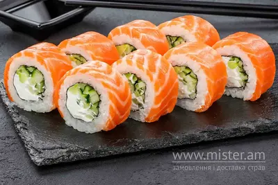 Філадельфія з лососем Sushi Master undefined фото