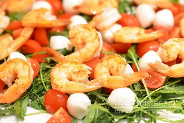 Салат з креветками і сиром моцарела - "Salad Day " в Полтаві фото 