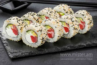 Філадельфія з тунцем в кунжуті Sushi Master undefined фото