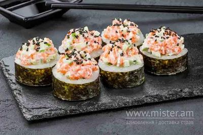 Фелікс рол з копченим лососем Sushi Master undefined фото