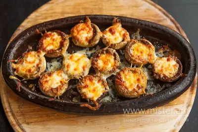 Запечені печериці під сирною шапкою The Grill & PIZZA undefined фото