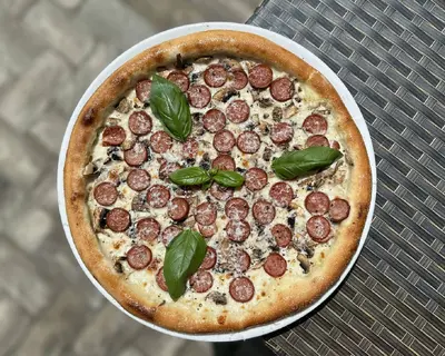 Піца з ковбасками та печерицями Papa Don undefined фото