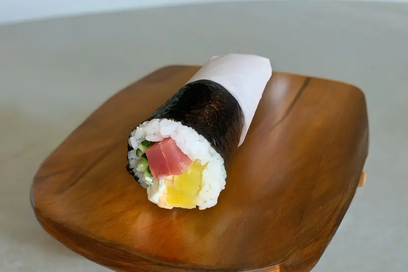 Шава-рол Тунец-Такуан - "Пицца и суши Дарницкий район GoGoPizza & SUSHIGO!" в Киеве фото