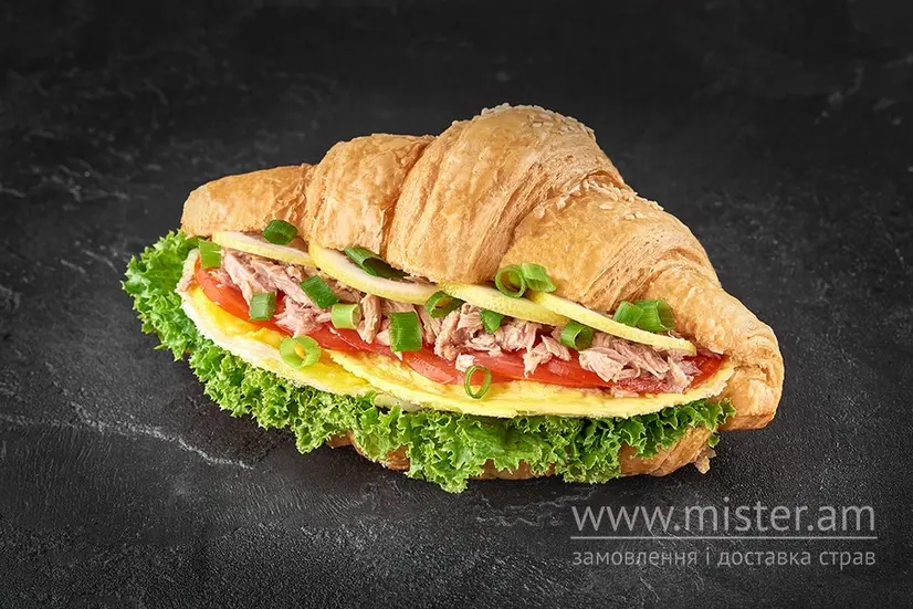 Круасан з тунцем - "Lviv Croissants" в Умані фото
