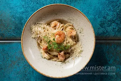 Паста з тигровою креветкою у вершковому соусі Fish Bar undefined фото