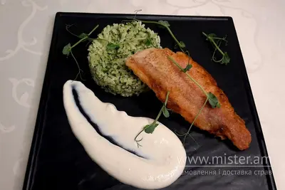 Морський окунь з зеленим рисом та сирним соусом VIN&GRET undefined фото