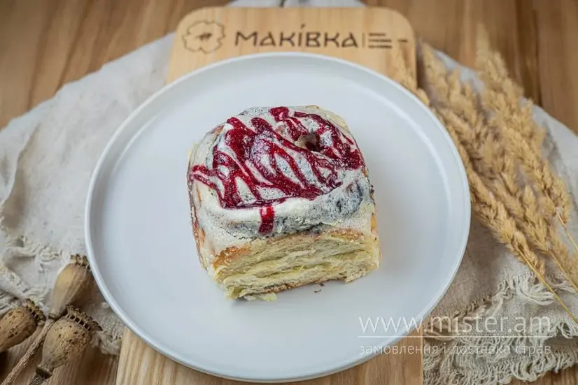 Сінабон з маковою начинкою та вишнями - "Маківка" в Черкасах фото