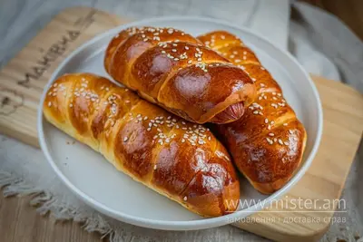 Мисливська сосиска в тісті Маківка undefined фото