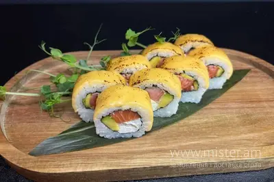 Чедер рол з лососем Guava Sushi undefined фото