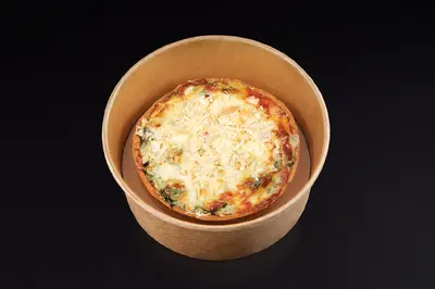 Chicken, spinach and cheese quiche (210 g) Myastoriya Meat Bar Sofiyska square undefined photo