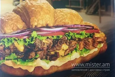 Круасан BBQ Pork & Cheese Lviv Croissants undefined фото
