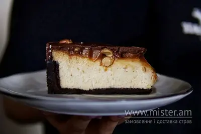 Чизкейк Снікерс за 100 г Idealist Coffee undefined фото