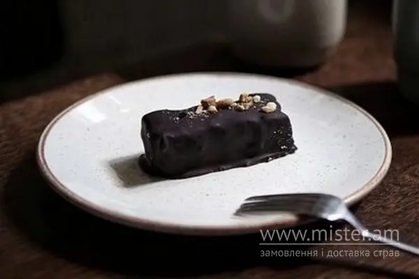Хелсі батончик снікерс - "Idealist Coffee" в Луцьку фото