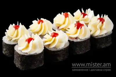 Футомакі з крем-сиром, тунцем і омлетом Sushi-Pizza by La Spezia (вул.Харківська, 5/1) undefined фото