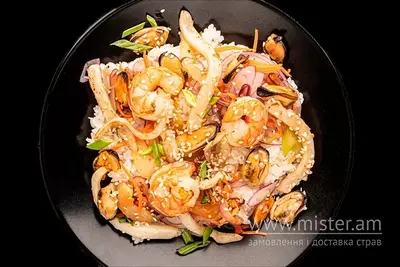 Рисова локшина WOK з морепродуктами Sushi-Pizza by La Spezia (вул.Харківська, 5/1) undefined фото