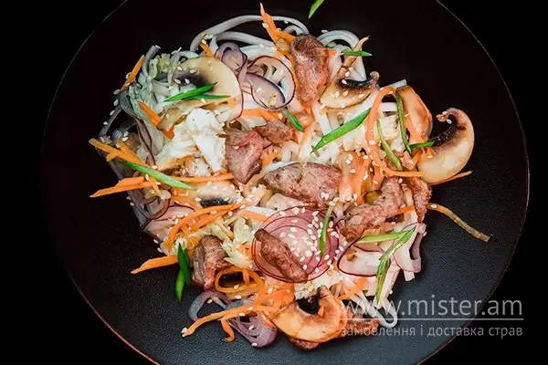 Рисова локшина WOK зі свининою - "Sushi-Pizza by La Spezia (вул.Харківська, 5/1)" в Сумах фото