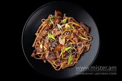 Рисова локшина WOK з телятиною та грибами Sushi-Pizza by La Spezia (вул.Харківська, 5/1) undefined фото