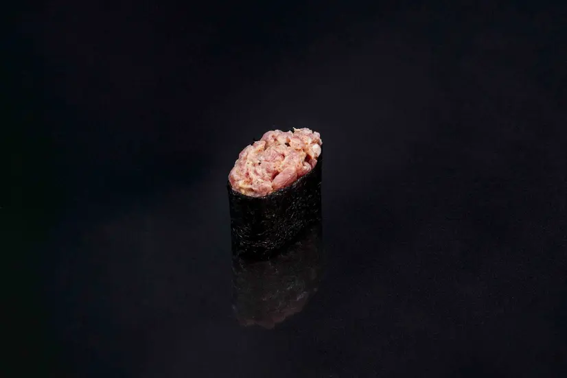Нігірі спайсі магуро - "Tataki Sushi" в Білій Церкві фото